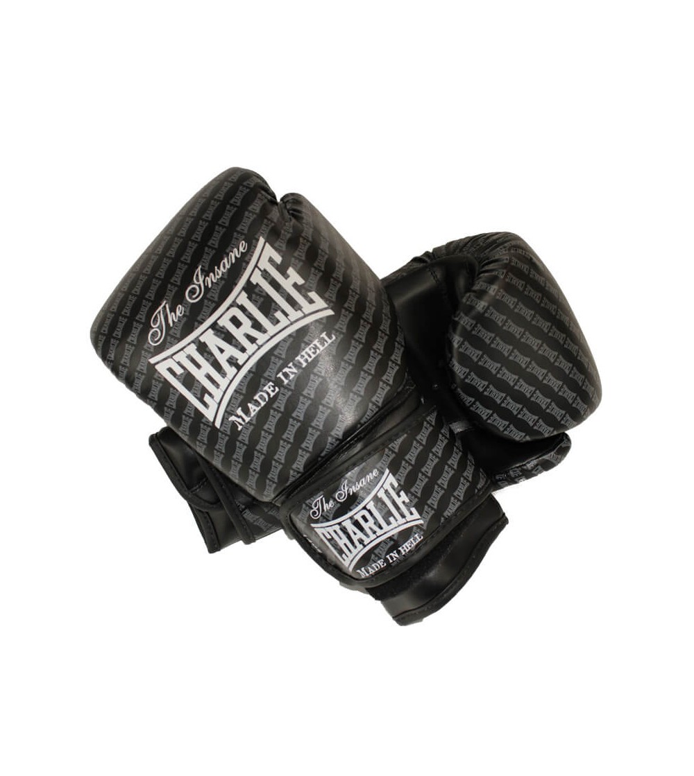Guantes boxeo de Charlie modelo Blast en color negro, disponibles en Bushi Sport.